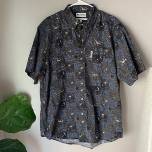 Columbia Men’s Fly Fishing Lure Button Down